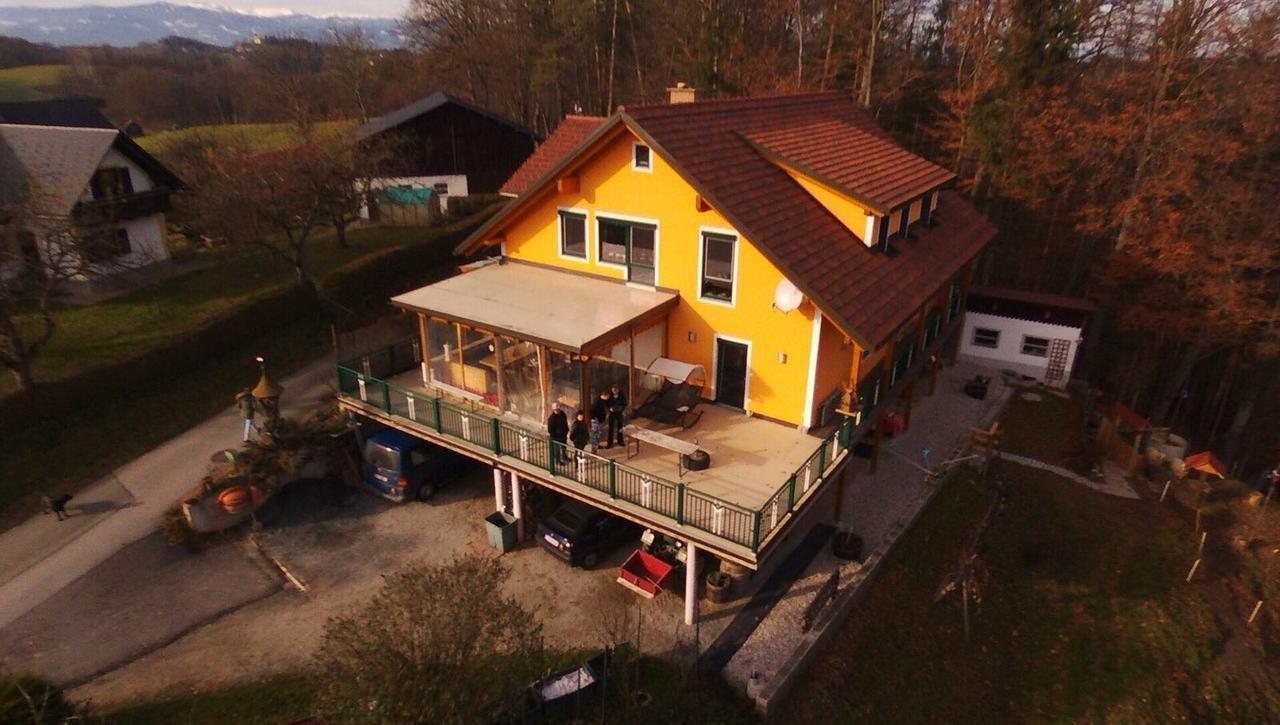 Gaestehaus Schmid Sankt Johann im Saggautal Exterior foto